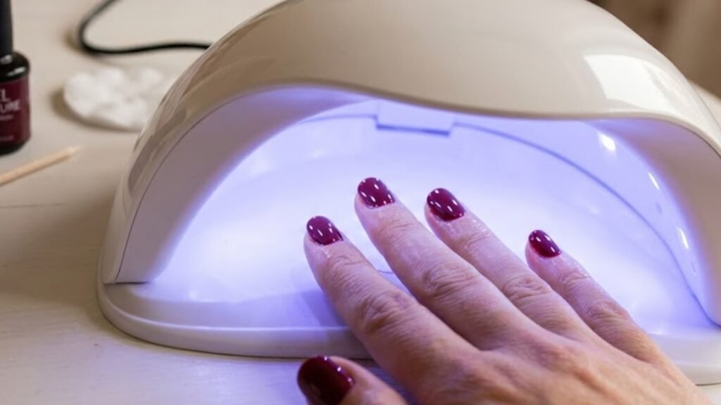 acrylic vs gel nails gel curing under LED lamp